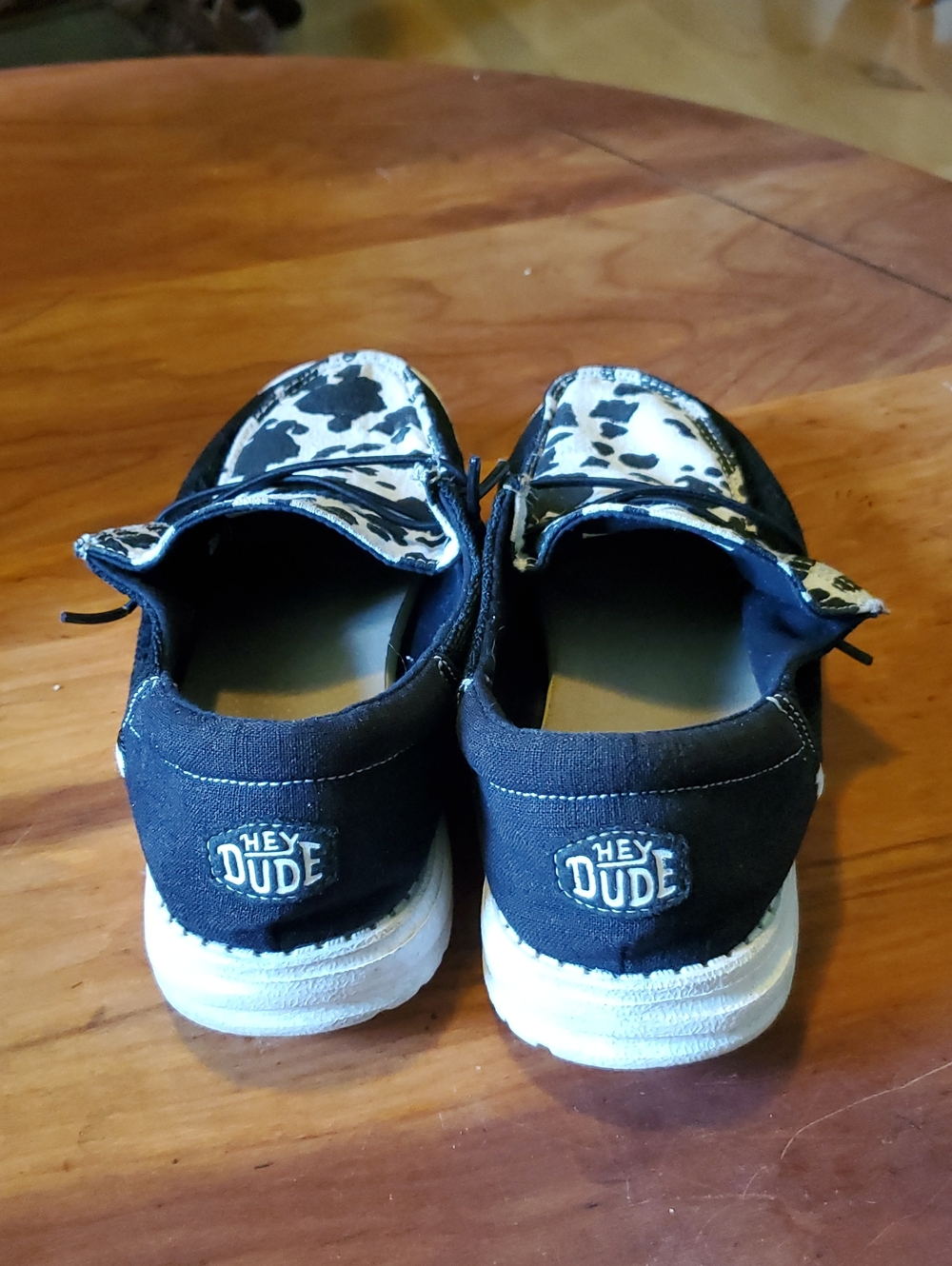 Hey Dude Wendy Boho Cow Print Slip-On Sneakers - Black & White Sz 8 - Picture 5 of 9